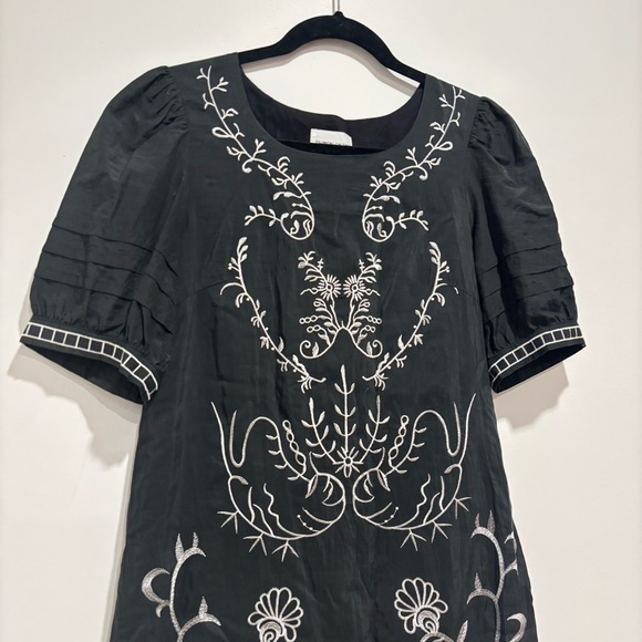 Tsumori Chisato Black silk blend dress with white embroidery - Picture 2 of 7
